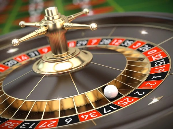 maroontoto platform interface showing live casino, sports betting, and arcade games across multiple screens